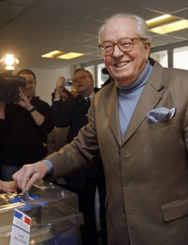 Vůdce francouzské krajní pravice Le Pen. Vůdce francouzské krajní pravice Le Pen.